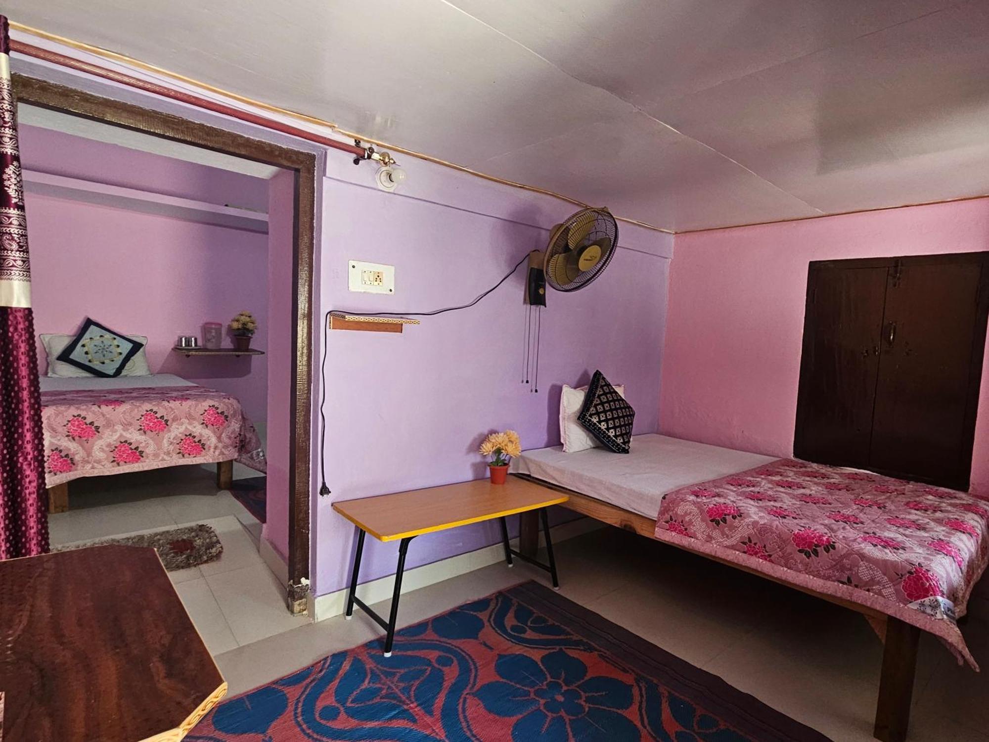 Katyuri Kings Divine Stay- Babaji'S Cave Dwarahat 部屋 写真