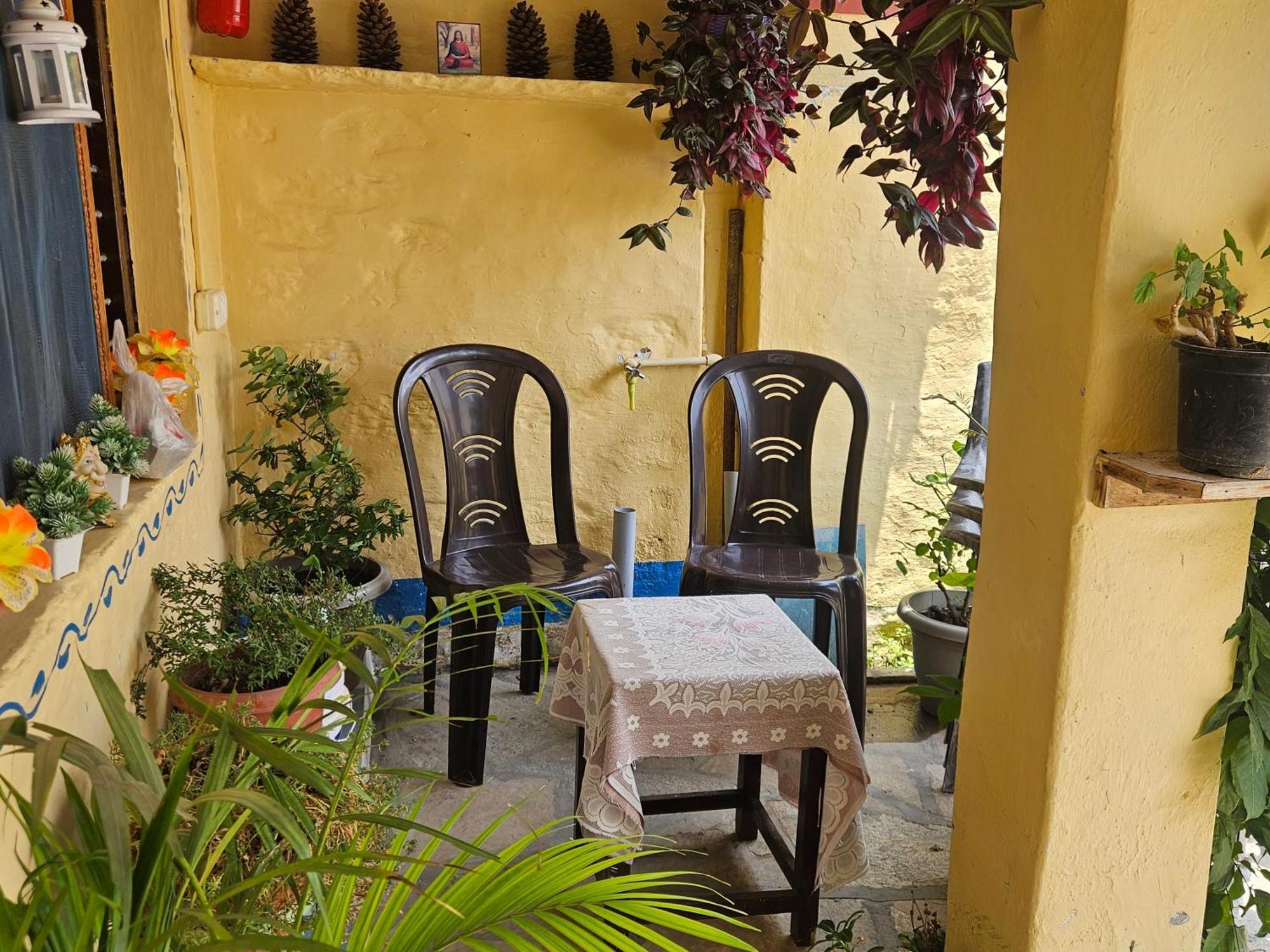 Katyuri Kings Divine Stay- Babaji'S Cave Dwarahat 部屋 写真